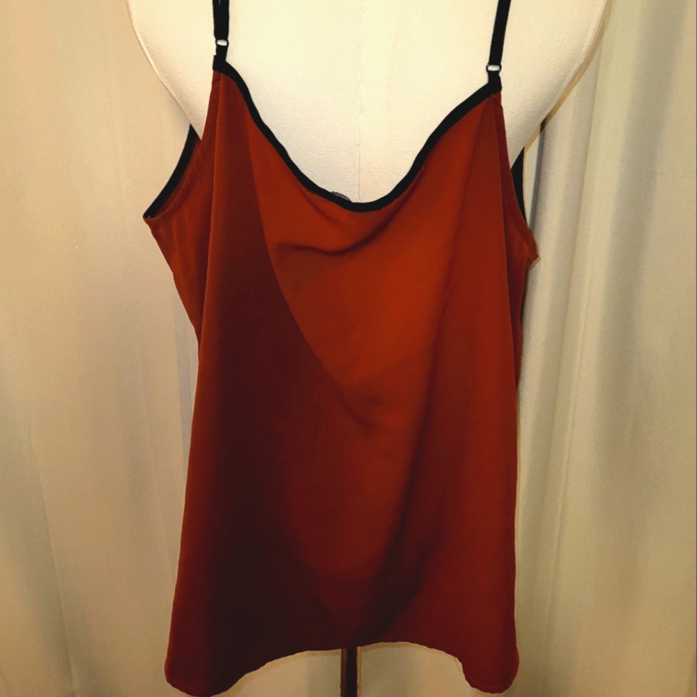Tanktop - Picture 8 of 8